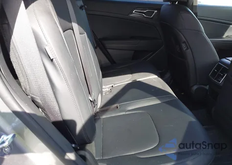 2024 Kia Sportage Ex z USA, uszkodzony, nr VIN KNDPVCDF8R7277239